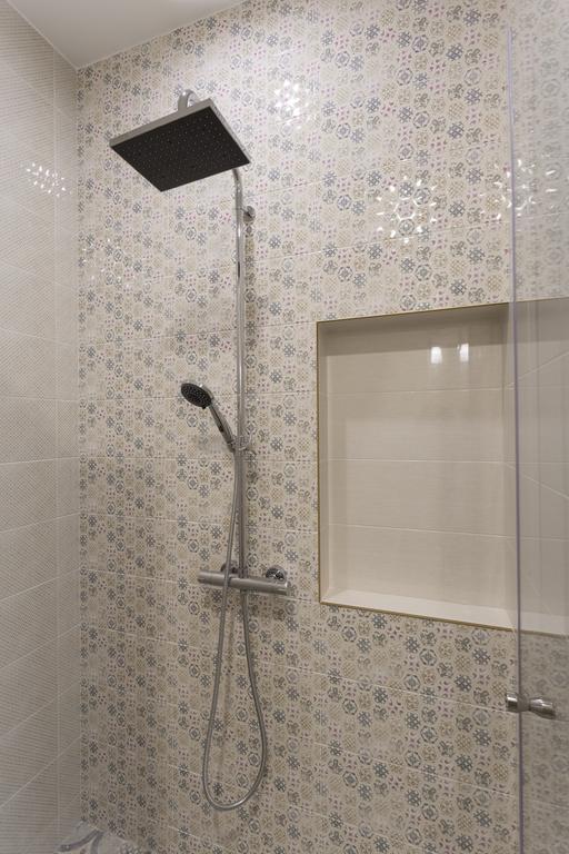 Modern Double Bedroom Apartment In Arkadia オデッサ エクステリア 写真
