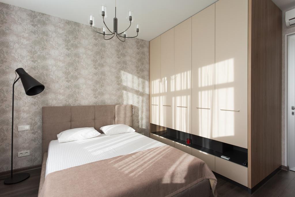 Modern Double Bedroom Apartment In Arkadia オデッサ エクステリア 写真